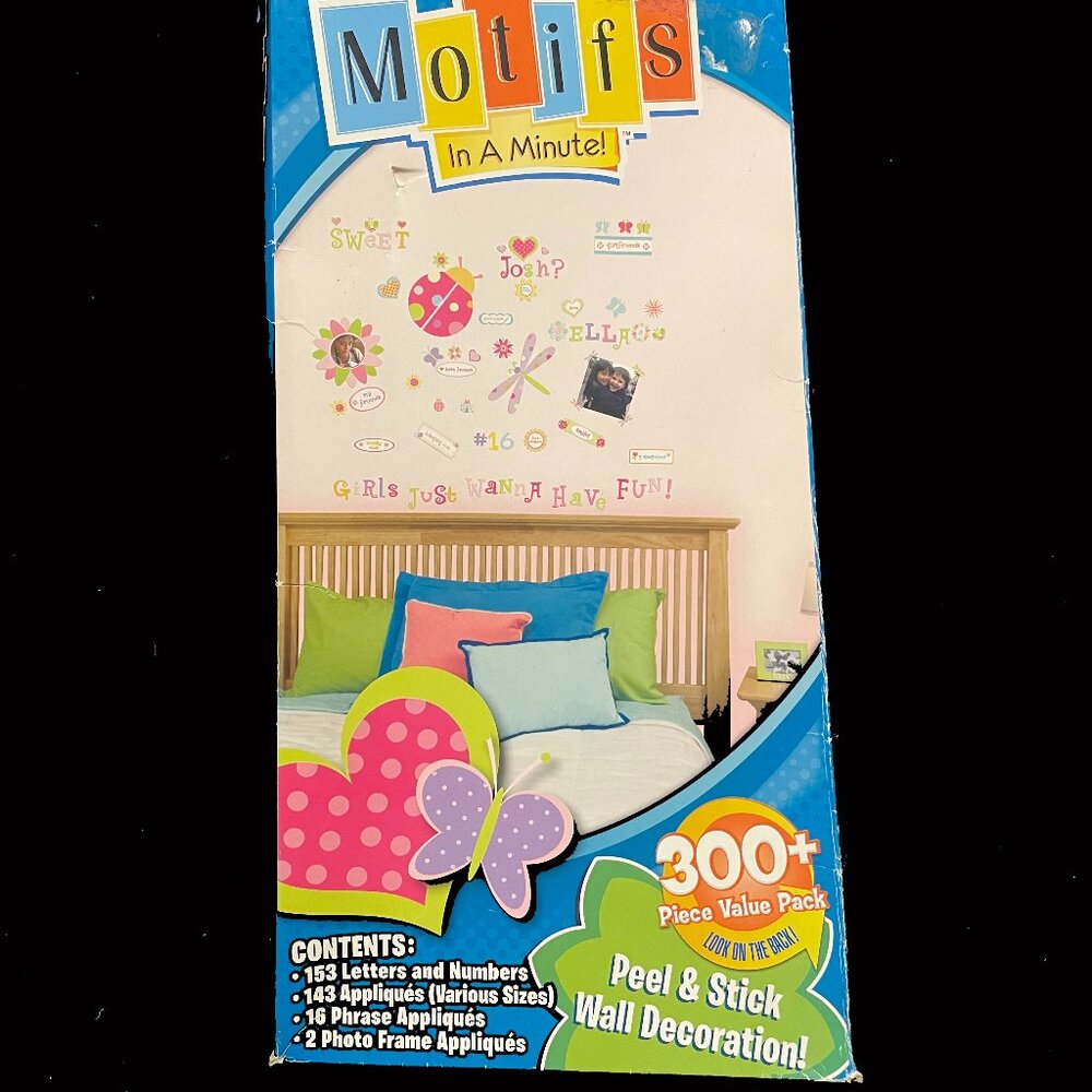 Motifs In A Minute Girls Wall Decoration 300+ Decals - Letters, Flowers...